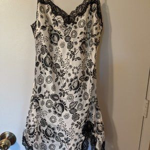 Victoria's Secret Babydoll Black and White size XS